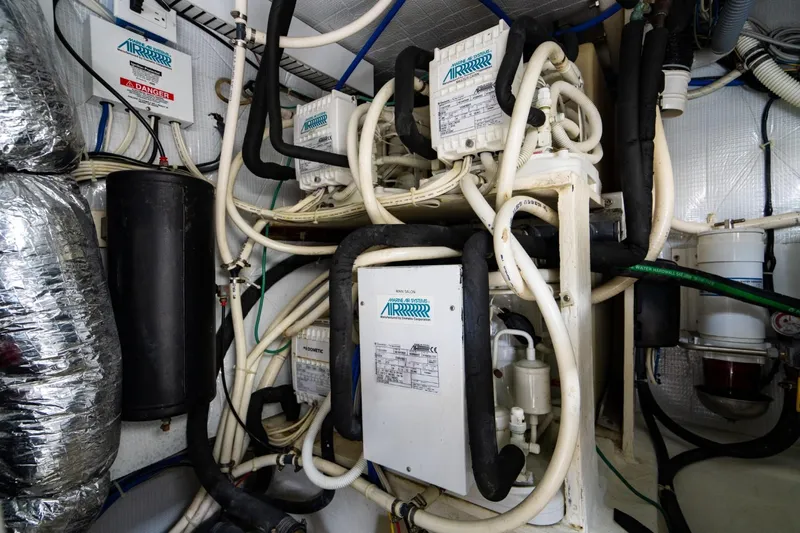 Salty Dog Yacht Photos Pics 