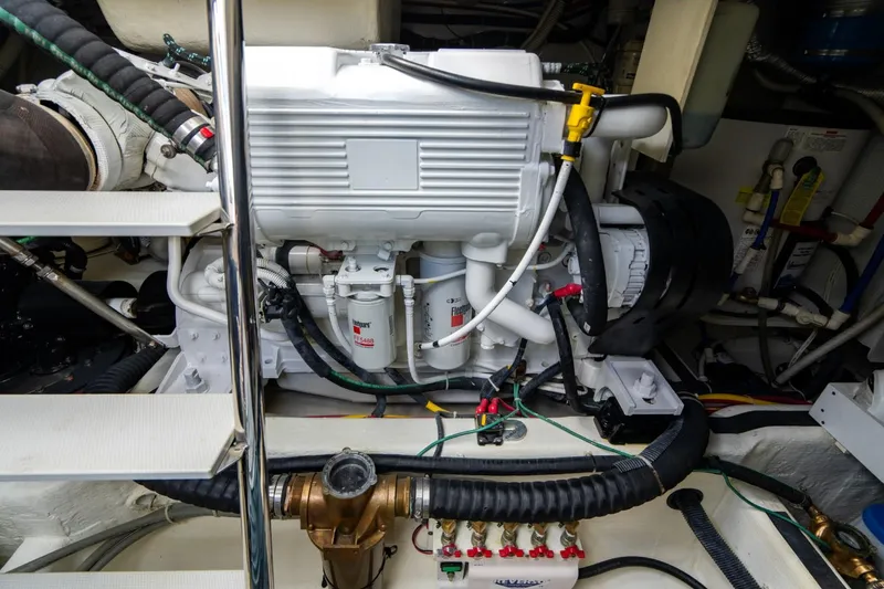 Salty Dog Yacht Photos Pics 