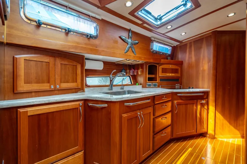 Salty Dog Yacht Photos Pics 