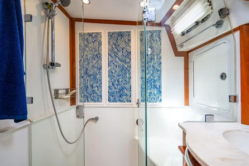 Salty Dog Yacht Photos Pics 