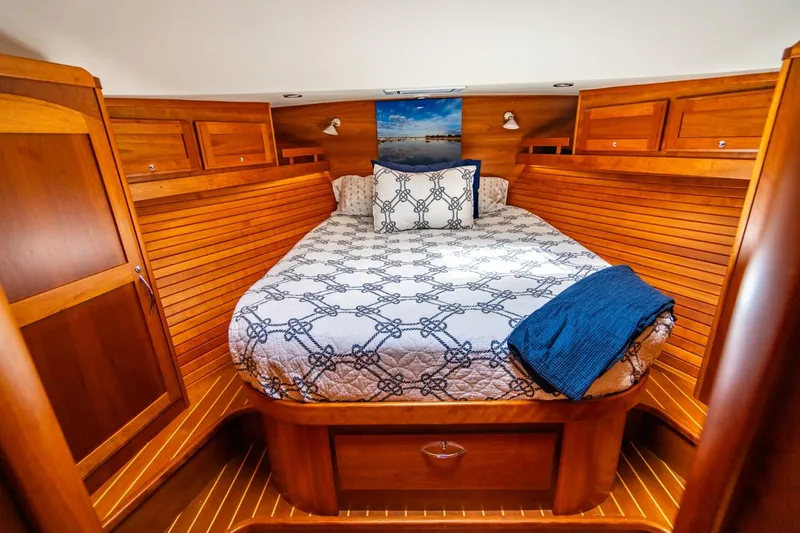 Salty Dog Yacht Photos Pics 