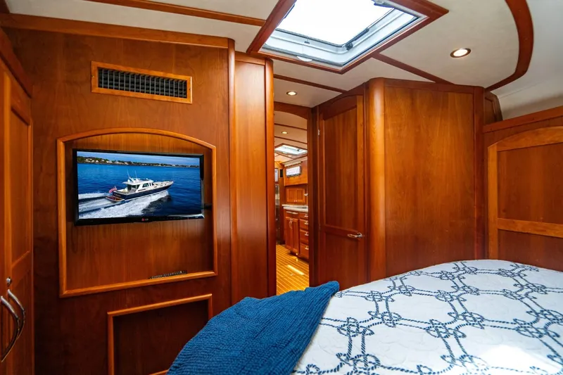 Salty Dog Yacht Photos Pics 