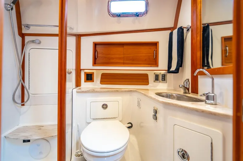 Salty Dog Yacht Photos Pics 