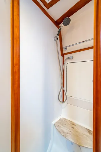 Salty Dog Yacht Photos Pics 