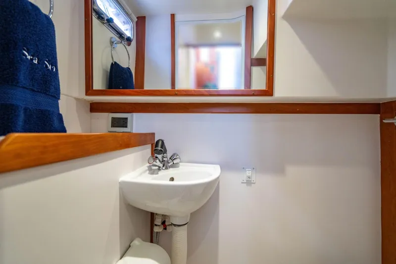 Salty Dog Yacht Photos Pics 