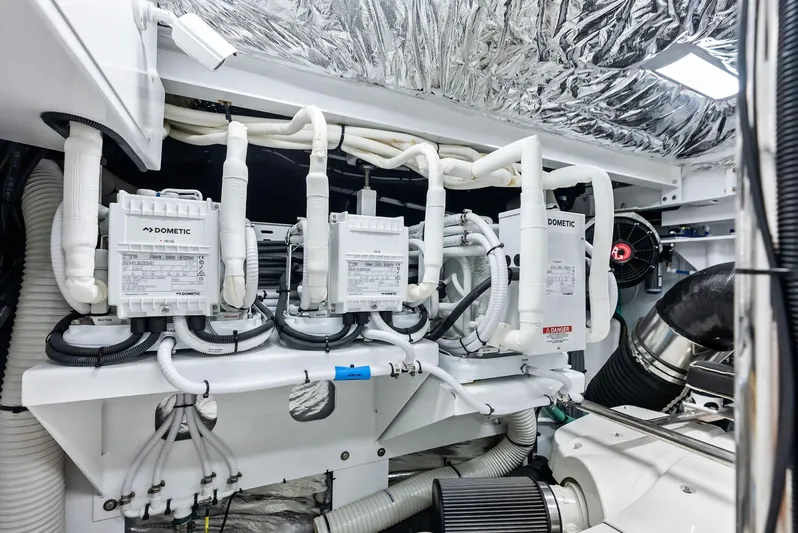 Seaquel Yacht Photos Pics 