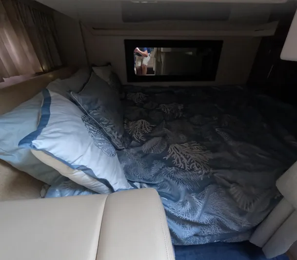 Happy Ours Yacht Photos Pics 