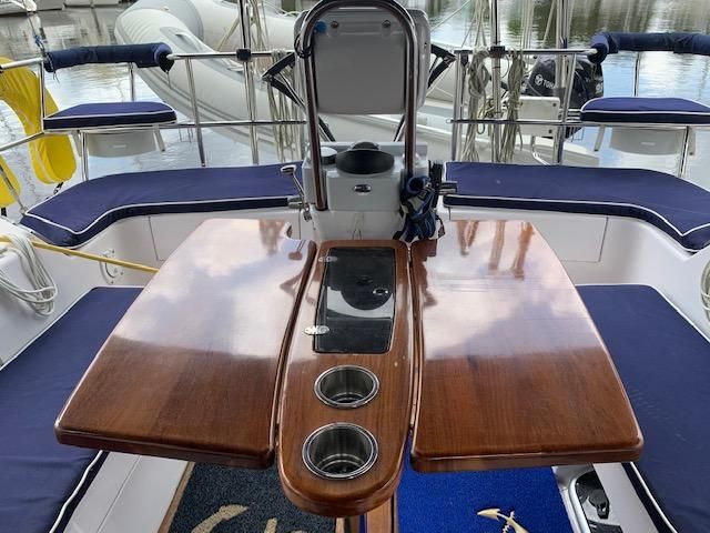 2013 Catalina 385