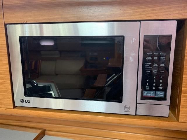 2013 Catalina 385