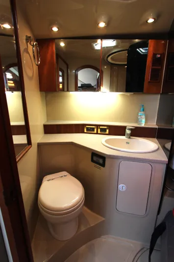 Duke Yacht Photos Pics 