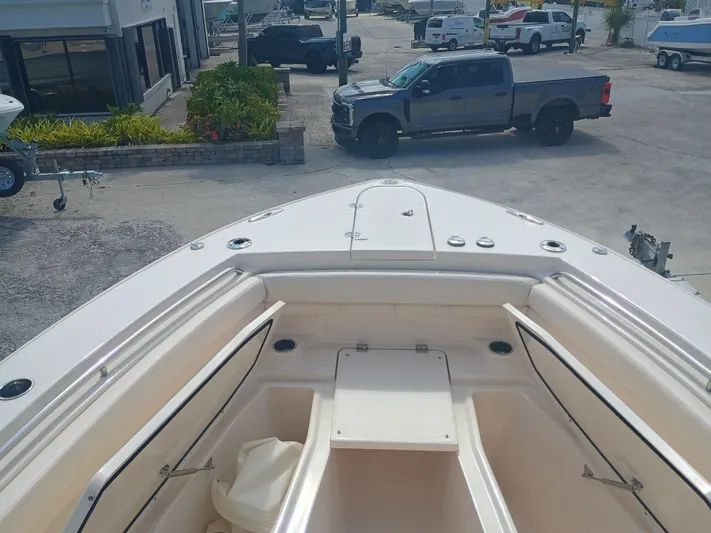 306-821 Yacht Photos Pics 