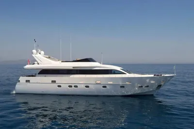 2008 Admiral 25