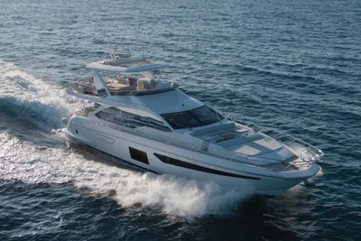 Azimut Fly 72