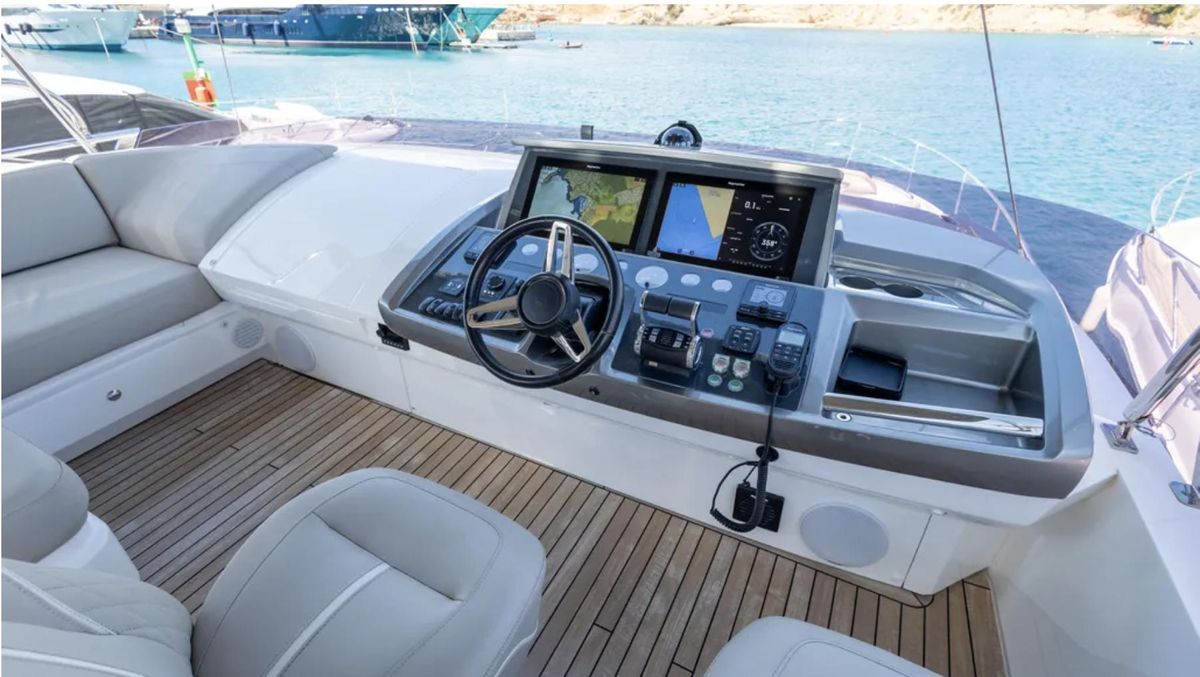 2022 Princess 66 