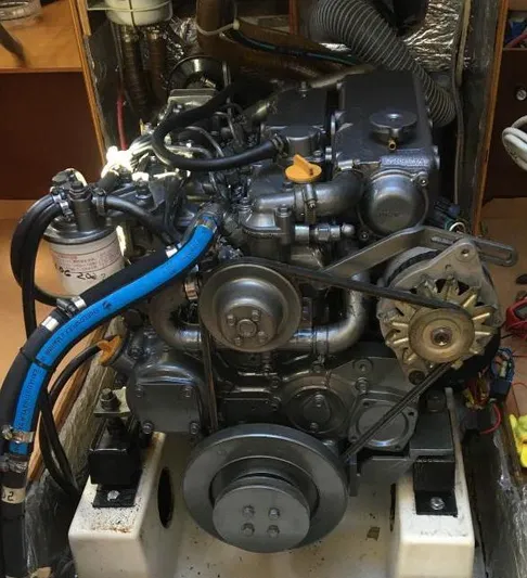 Prime Directive Yacht Photos Pics Beneteau Oceanis 461 engine