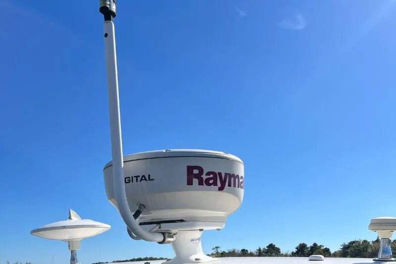 Lil Lee Yacht Photos Pics 