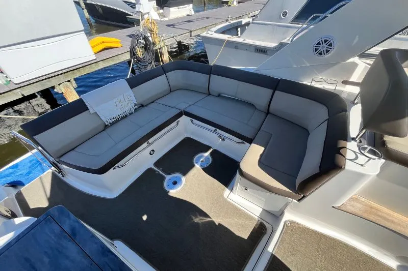 Lil Lee Yacht Photos Pics 