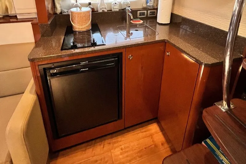 Lil Lee Yacht Photos Pics 