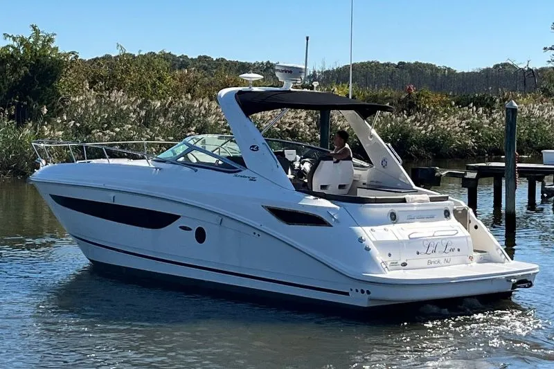 Lil Lee Yacht Photos Pics 