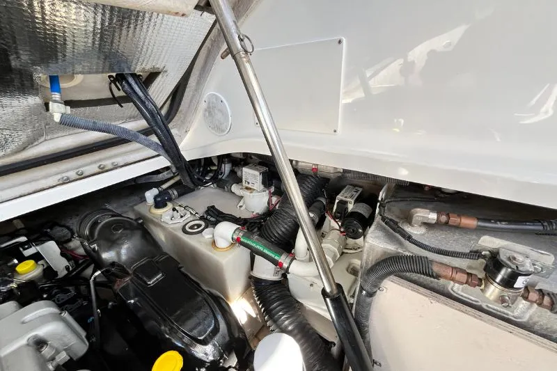 Lil Lee Yacht Photos Pics 