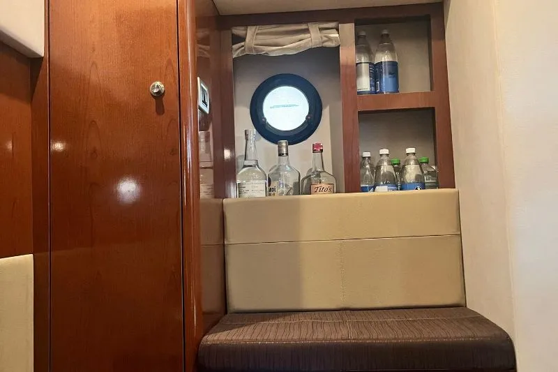 Lil Lee Yacht Photos Pics 