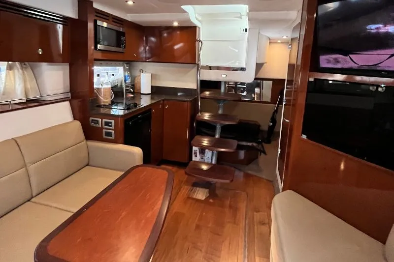 Lil Lee Yacht Photos Pics 