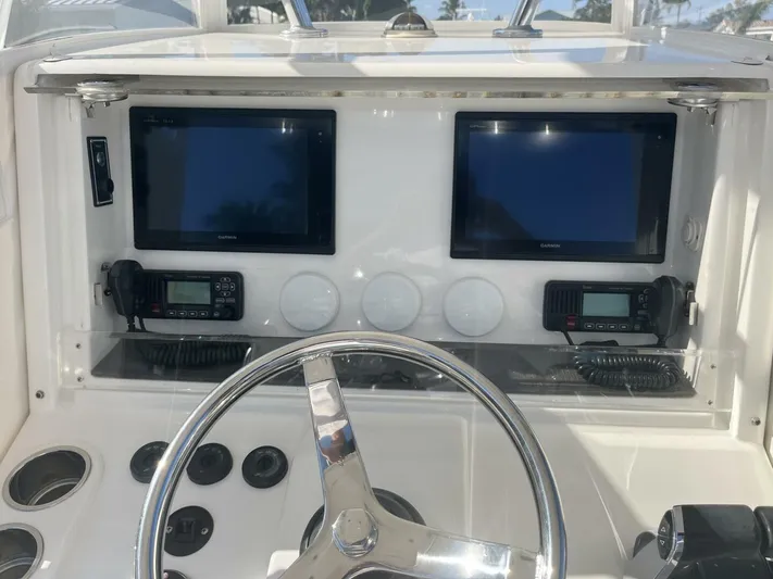 Carried Away Yacht Photos Pics 