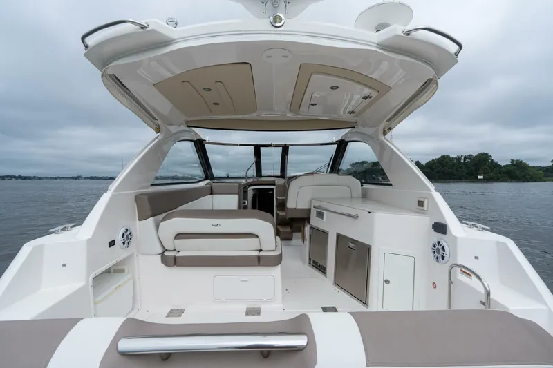  Yacht Photos Pics 2017 Regal 35 Sport Coupe - Image 10