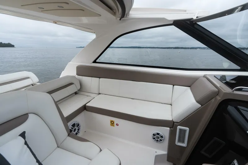  Yacht Photos Pics 2017 Regal 35 Sport Coupe - Image 14