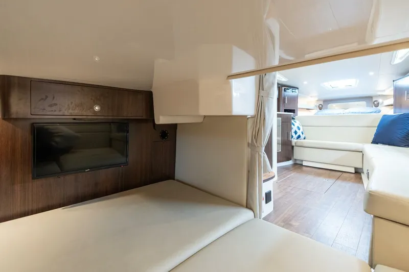  Yacht Photos Pics 2017 Regal 35 Sport Coupe - Image 26