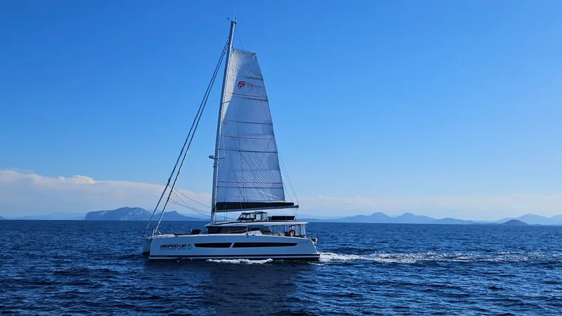 Ampedup Yacht Photos Pics 