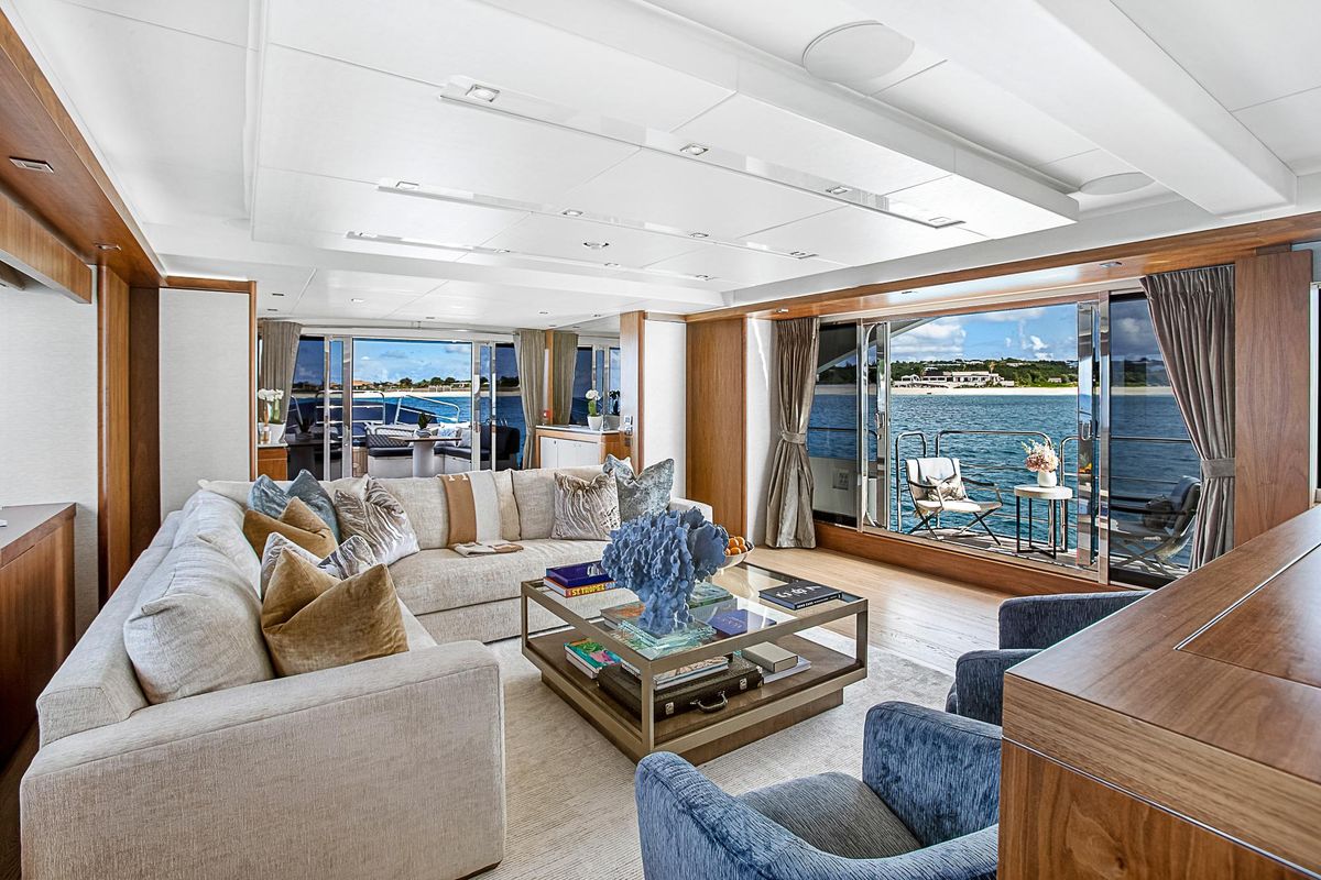 2013 Sunseeker 115 