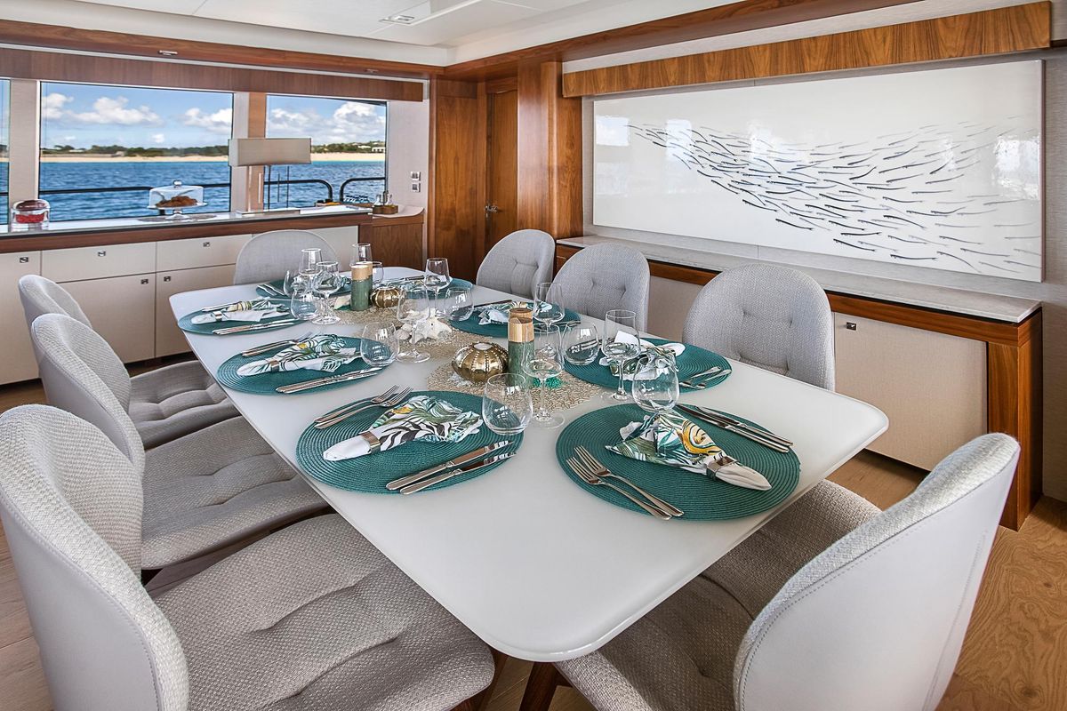 2013 Sunseeker 115 