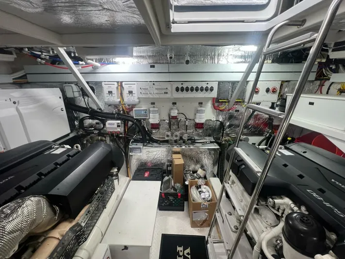 Impulsive Decision Yacht Photos Pics 2021 Cruisers Yachts 54 Cantius - Image 34