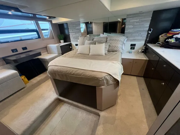Impulsive Decision Yacht Photos Pics 2021 Cruisers Yachts 54 Cantius - Image 25