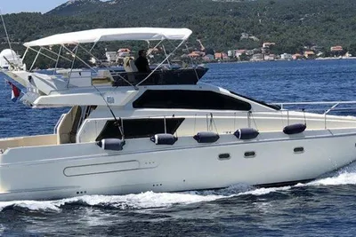 1996 Ferretti Yachts 48 Limited Edition Fly
