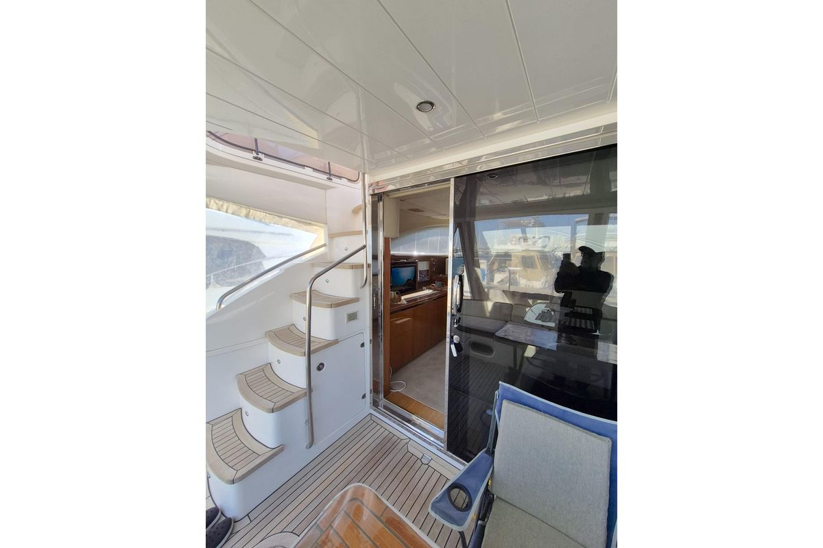 2007 Princess 54 