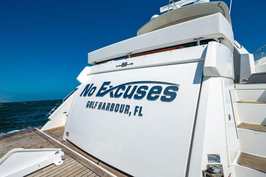 2017 Cruisers Yachts 60 Cantius