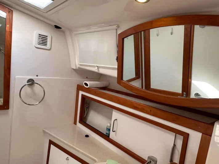 Rolling Stone Yacht Photos Pics Master Head