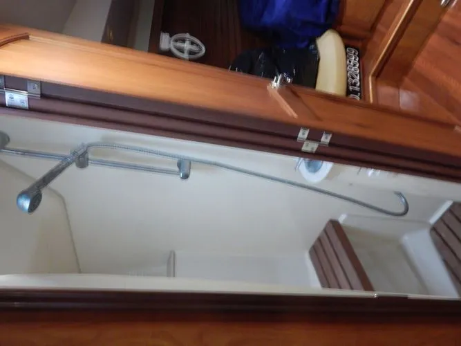  Yacht Photos Pics 2010 Hunter Sailing Diver - Image 17