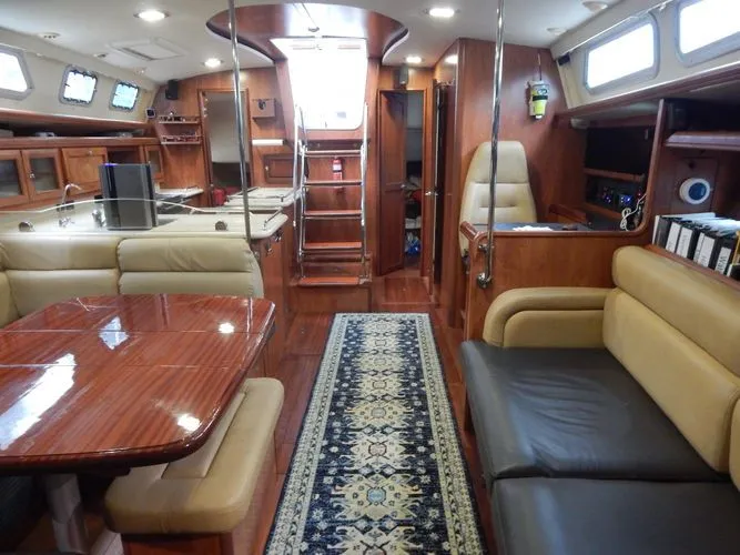  Yacht Photos Pics 2010 Hunter Sailing Diver - Image 19