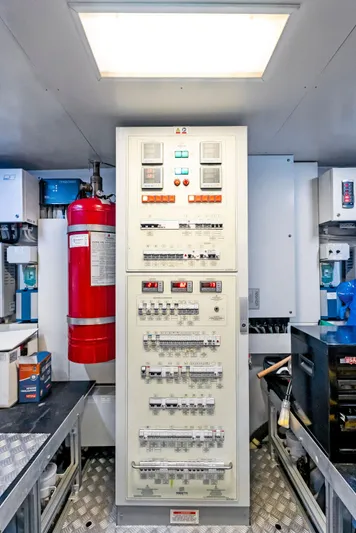 Silhouette Yacht Photos Pics 