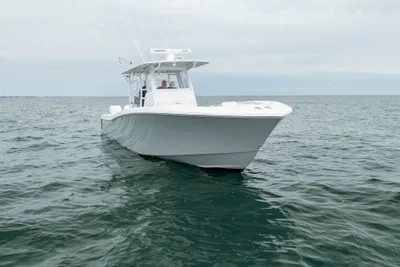 Invincible 39 Open Fisherman