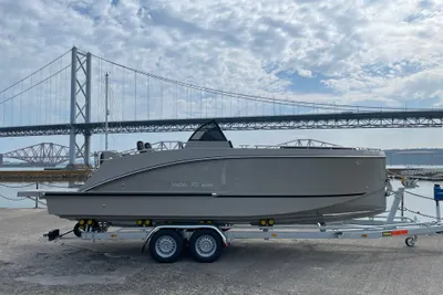 2025 Maxima 700 sport
