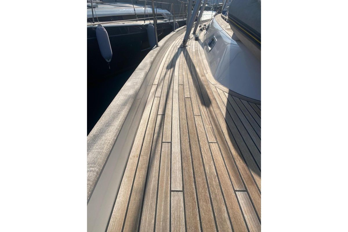 2007 Hallberg-Rassy 54 