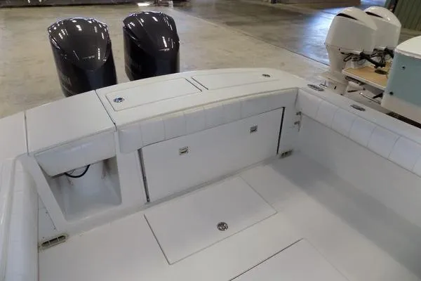  Yacht Photos Pics 34 Regulator - WIN PER DAY - Cockpit