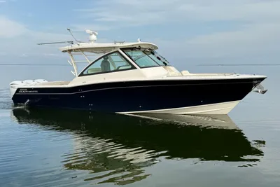 Grady-White Freedom 375