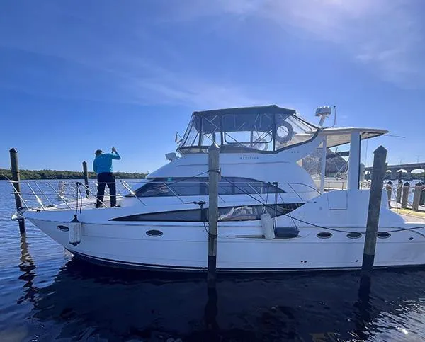 Elegant Lady Yacht Photos Pics 