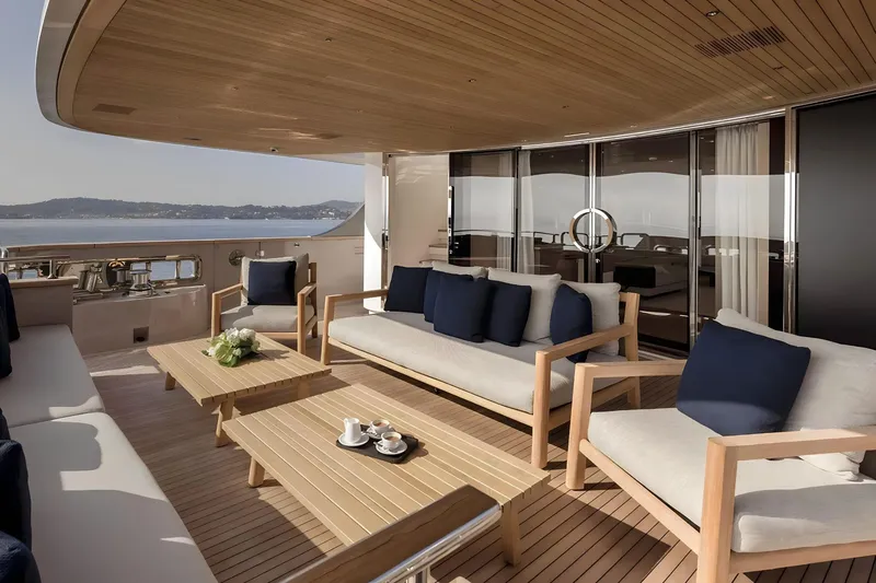  Yacht Photos Pics SANLORENZO SD126