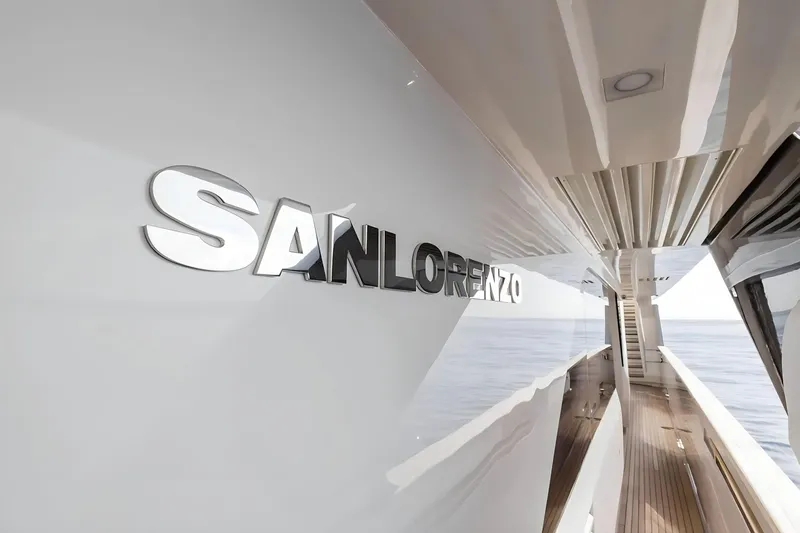  Yacht Photos Pics SANLORENZO SD126